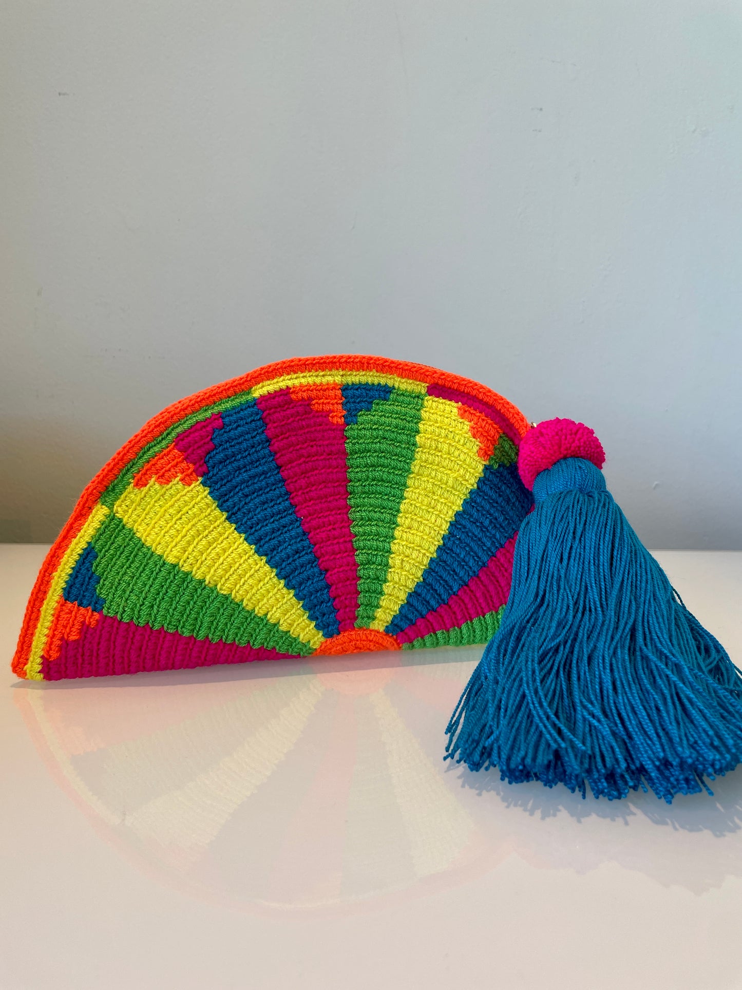 WAYUU CLUTCH